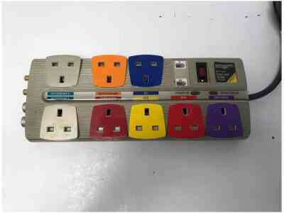 Monster MP HTS 800 UK PowerCenter 8-Outlet Clean Power Stage 1