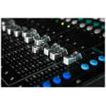 Allen & Heath SQ-5 48-Channel / 36-Bus Digital Mixer Allen & Heath SQ-5 48-Channel / 36-Bus Digital Mixer